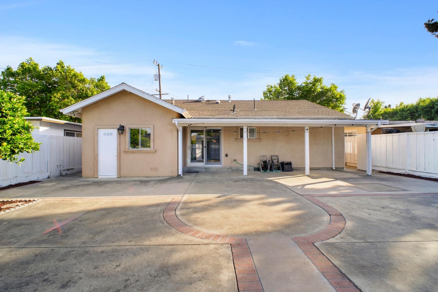 Property photo 37
