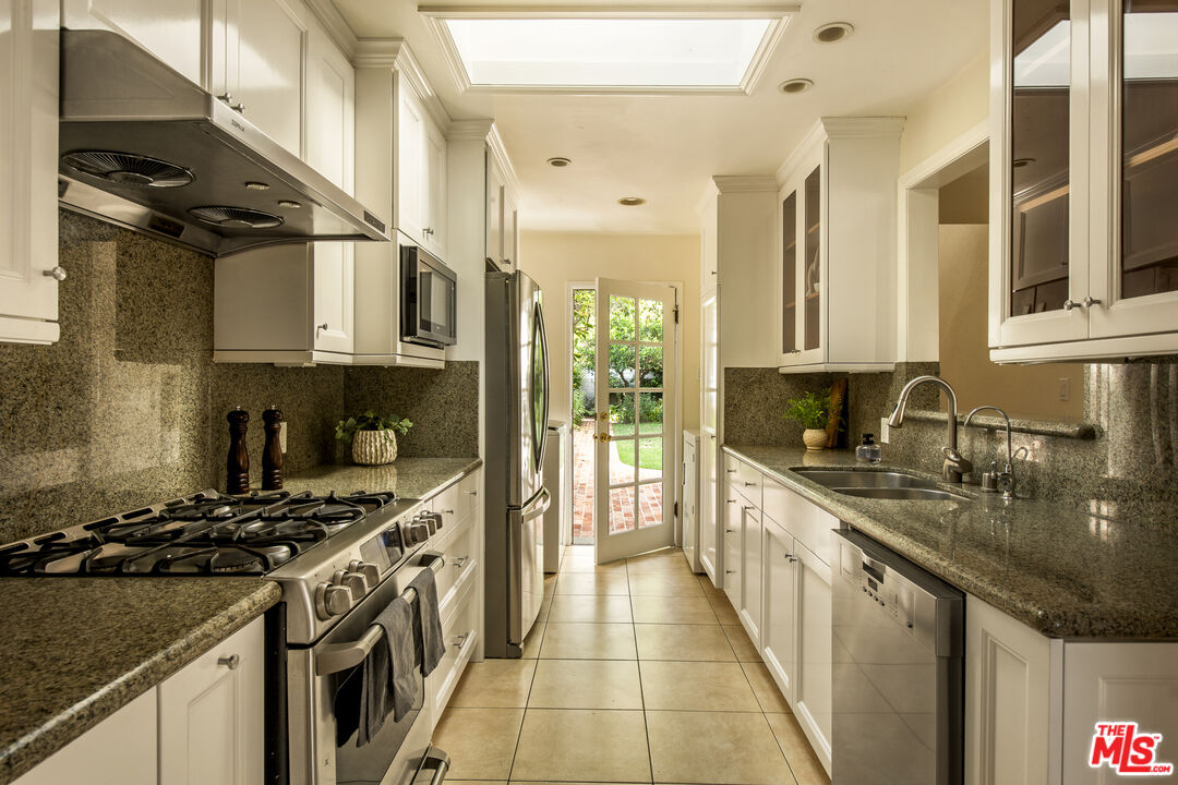 Property photo 31