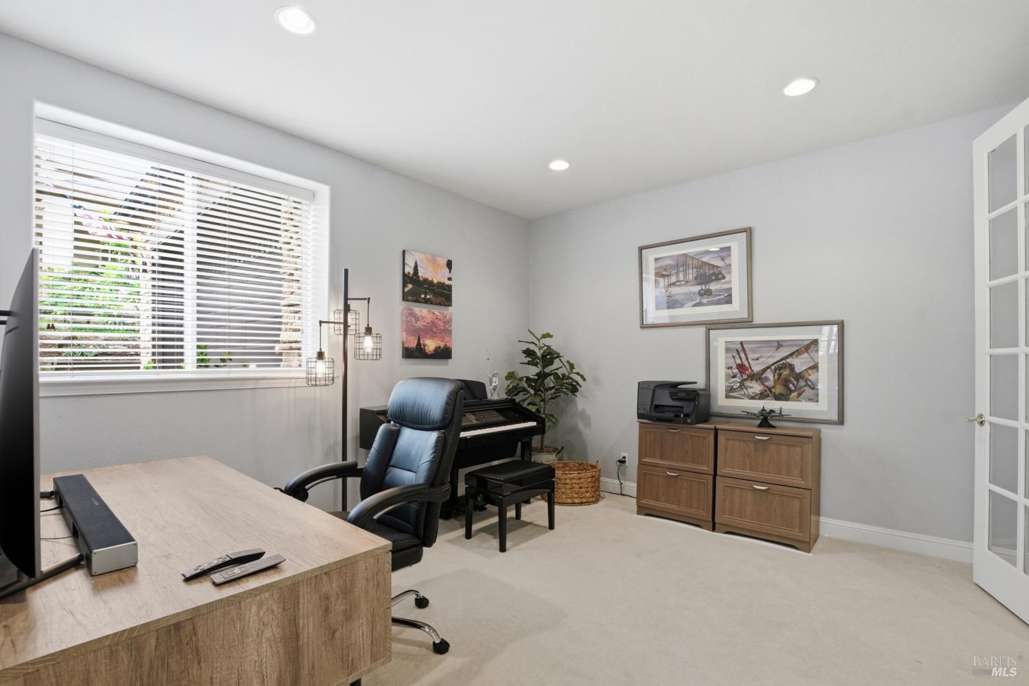 Property photo 33