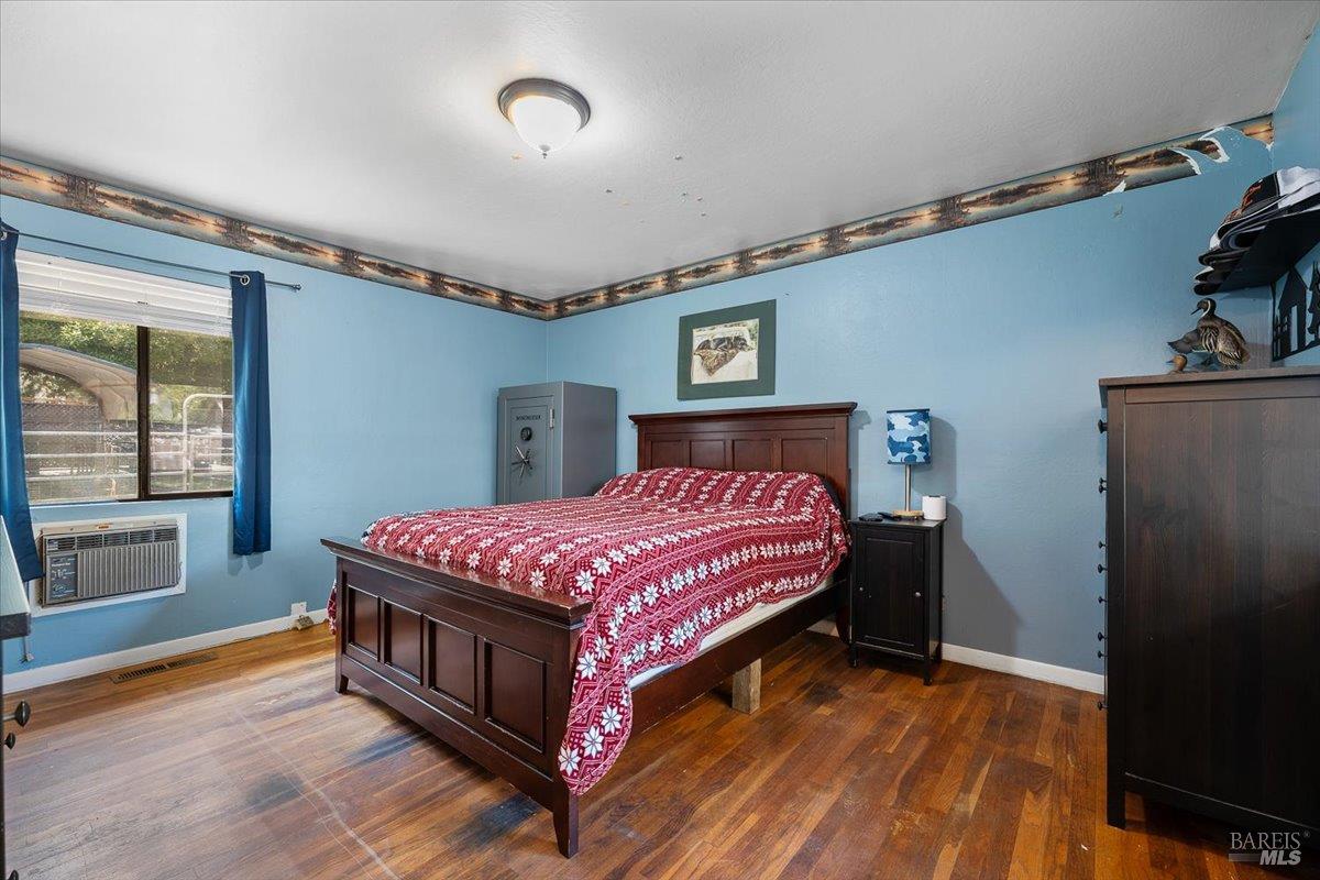 Property photo 28