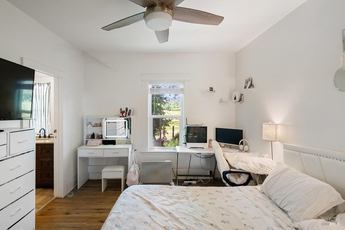 Property photo 22