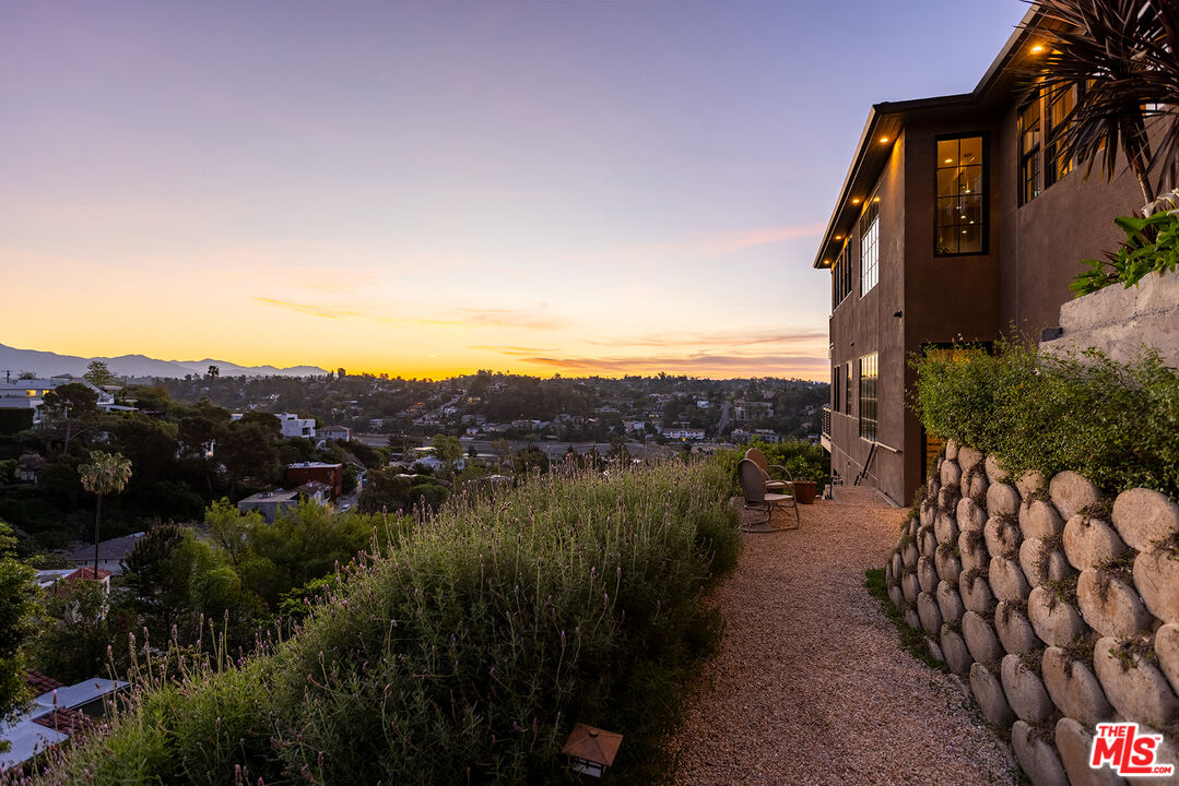 Property photo 50