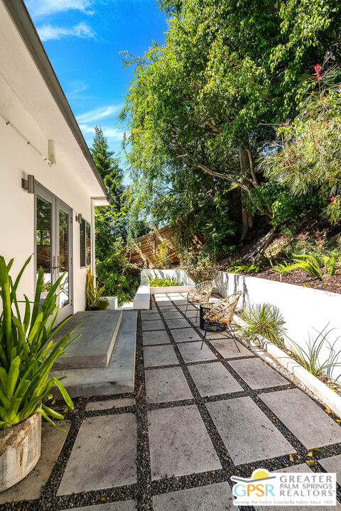Property photo 35