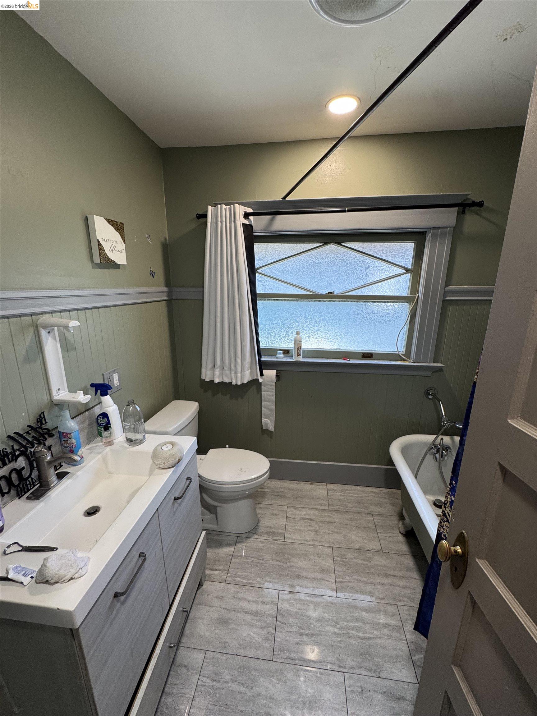Property photo 32