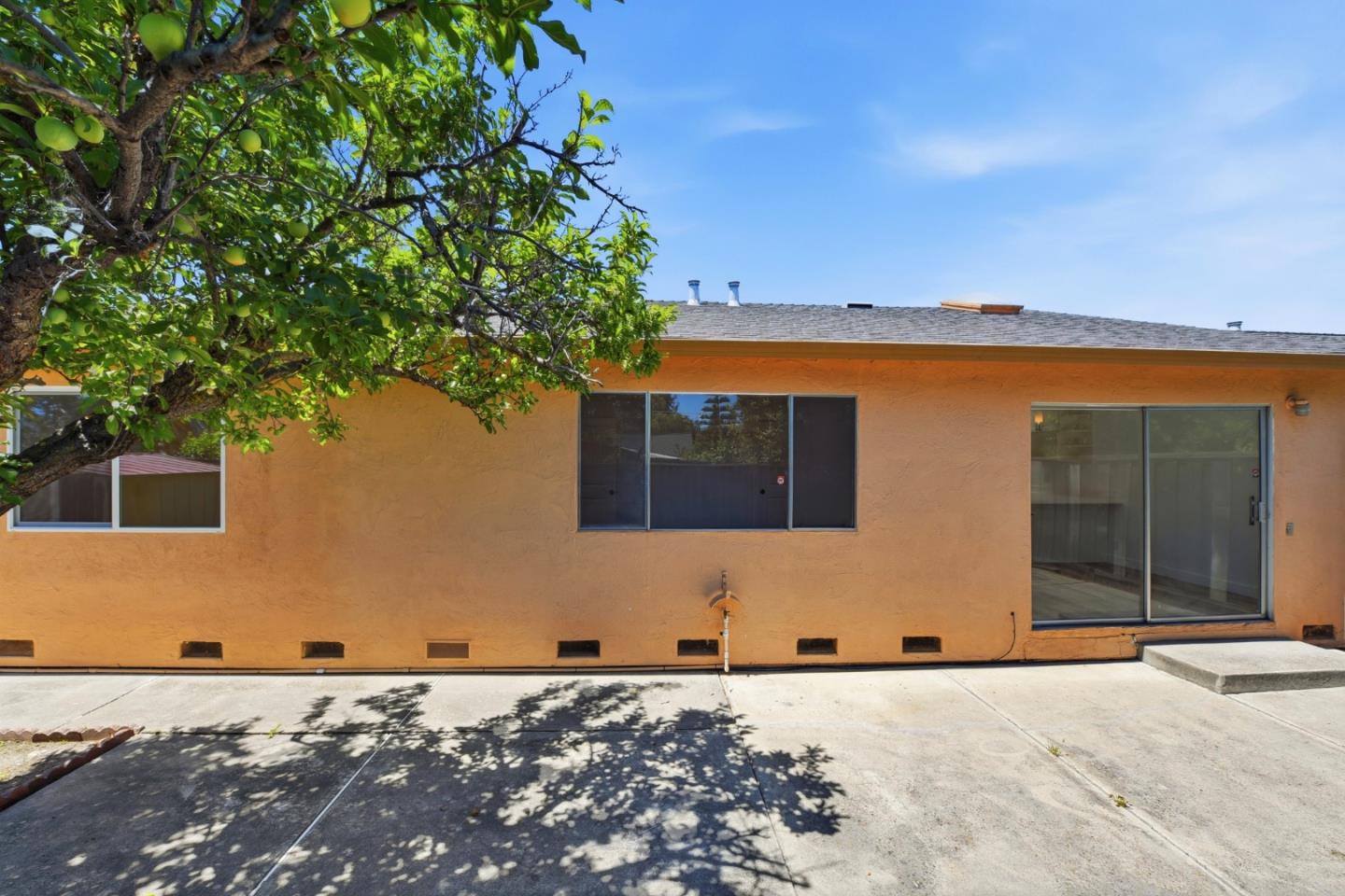 Property photo 44
