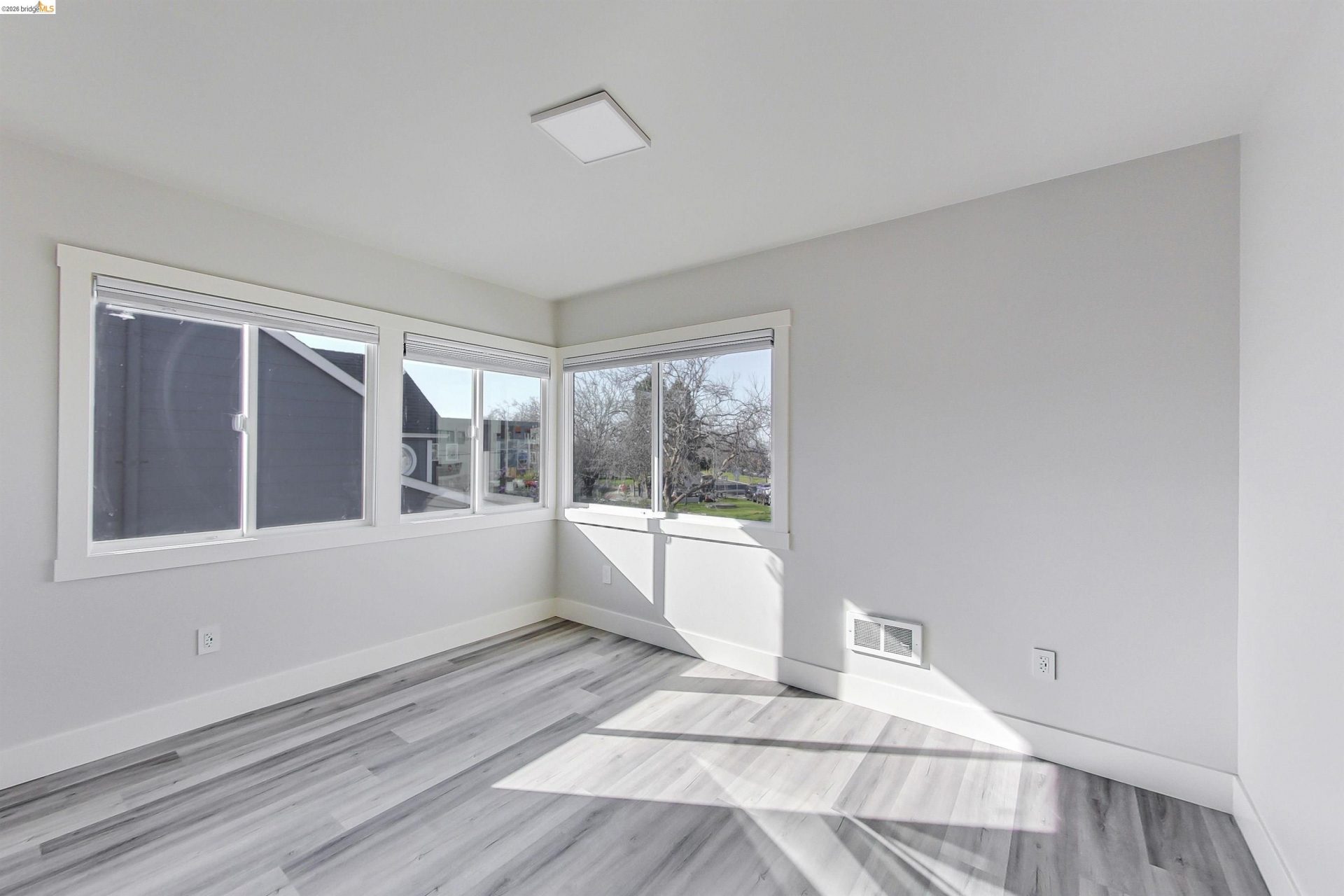 Property photo 50