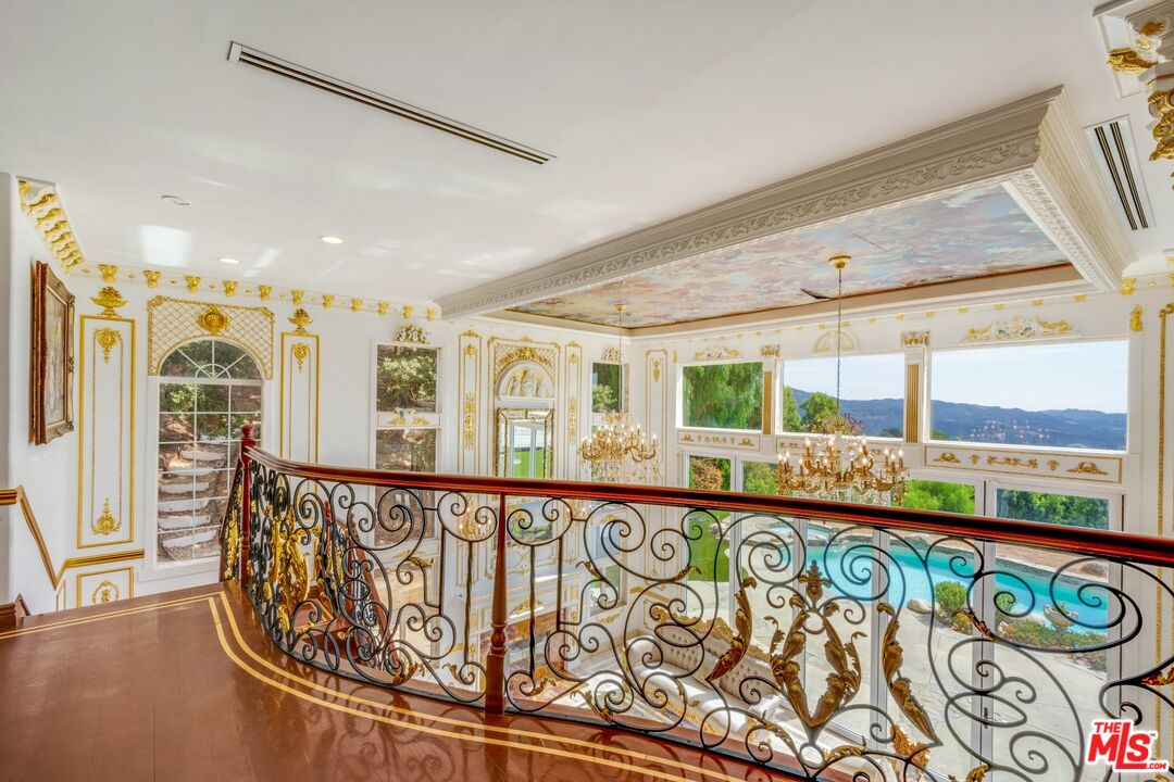 Property photo 35