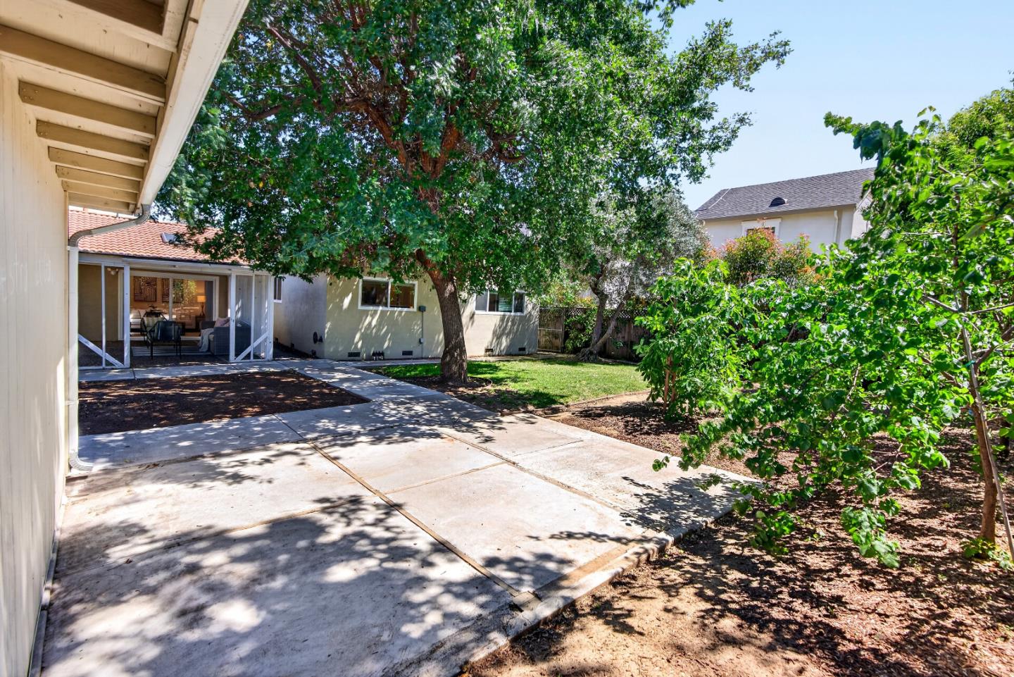 Property photo 31
