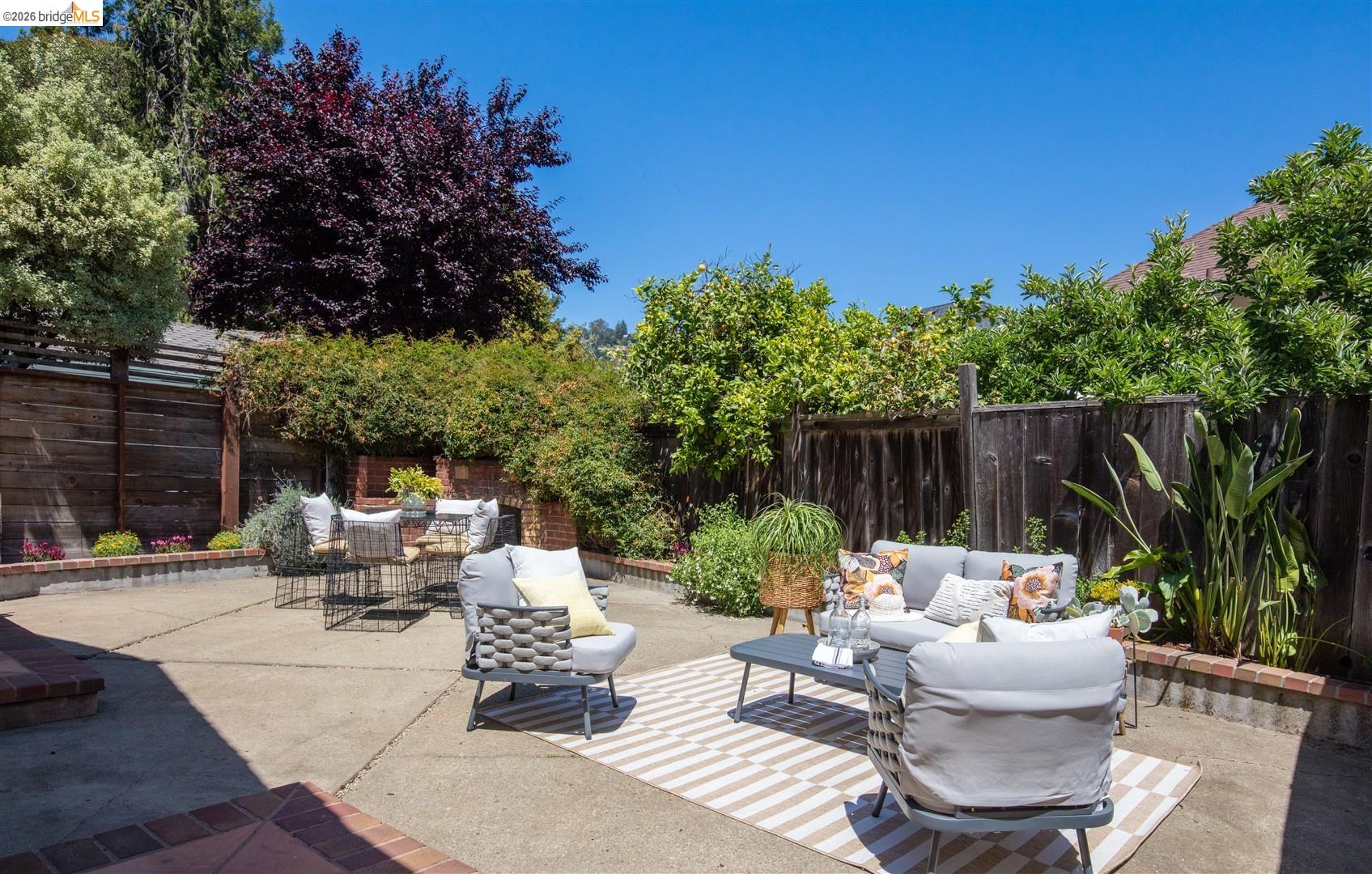 Property photo 32