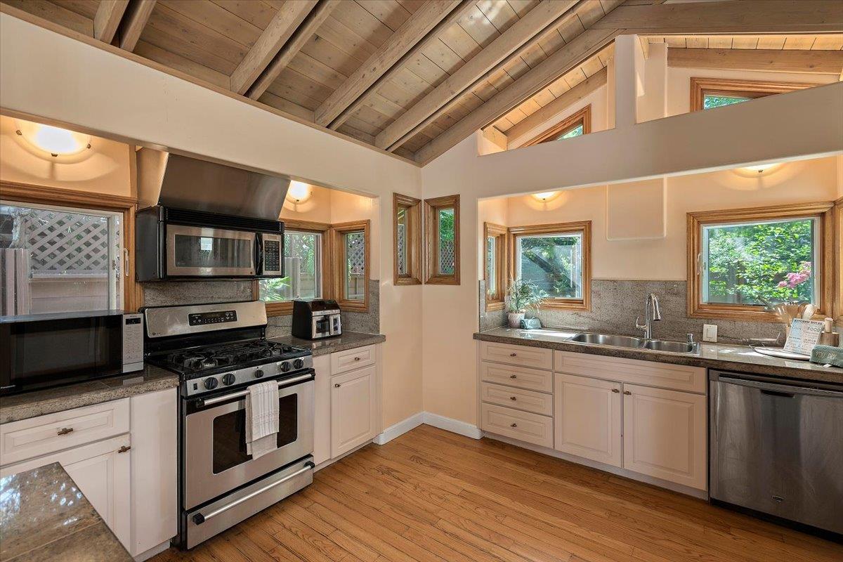 Property photo 28