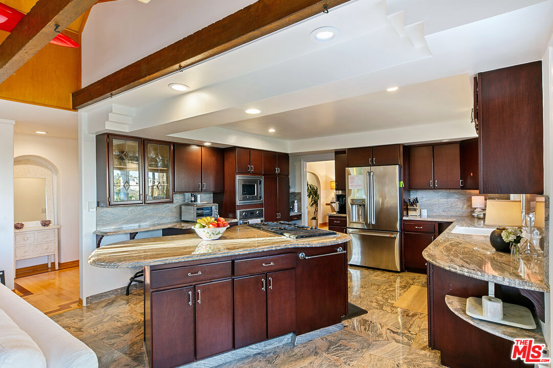 Property photo 25