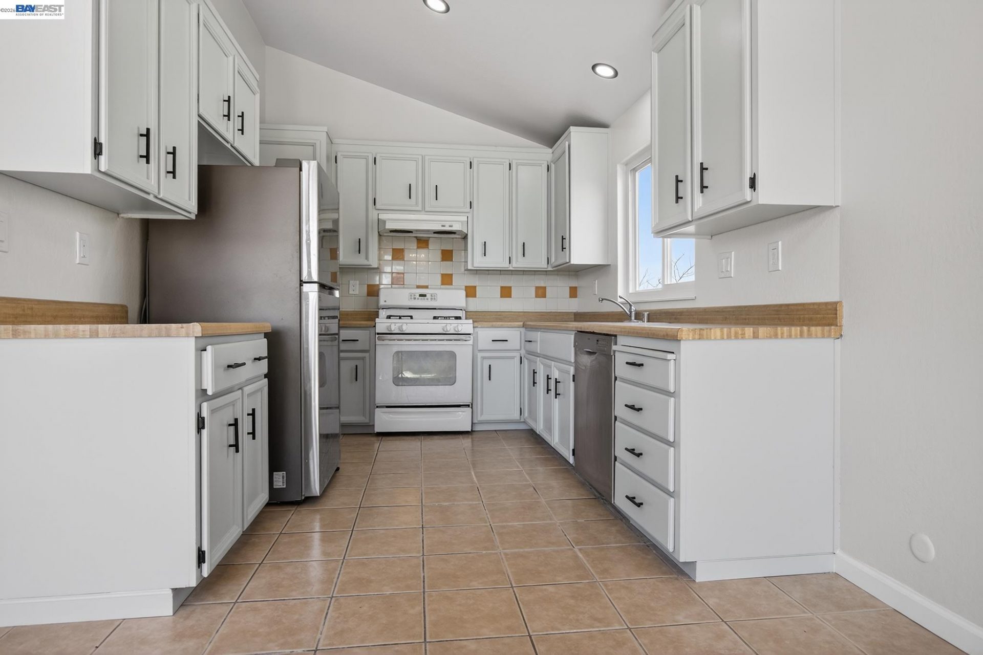 Property photo 23