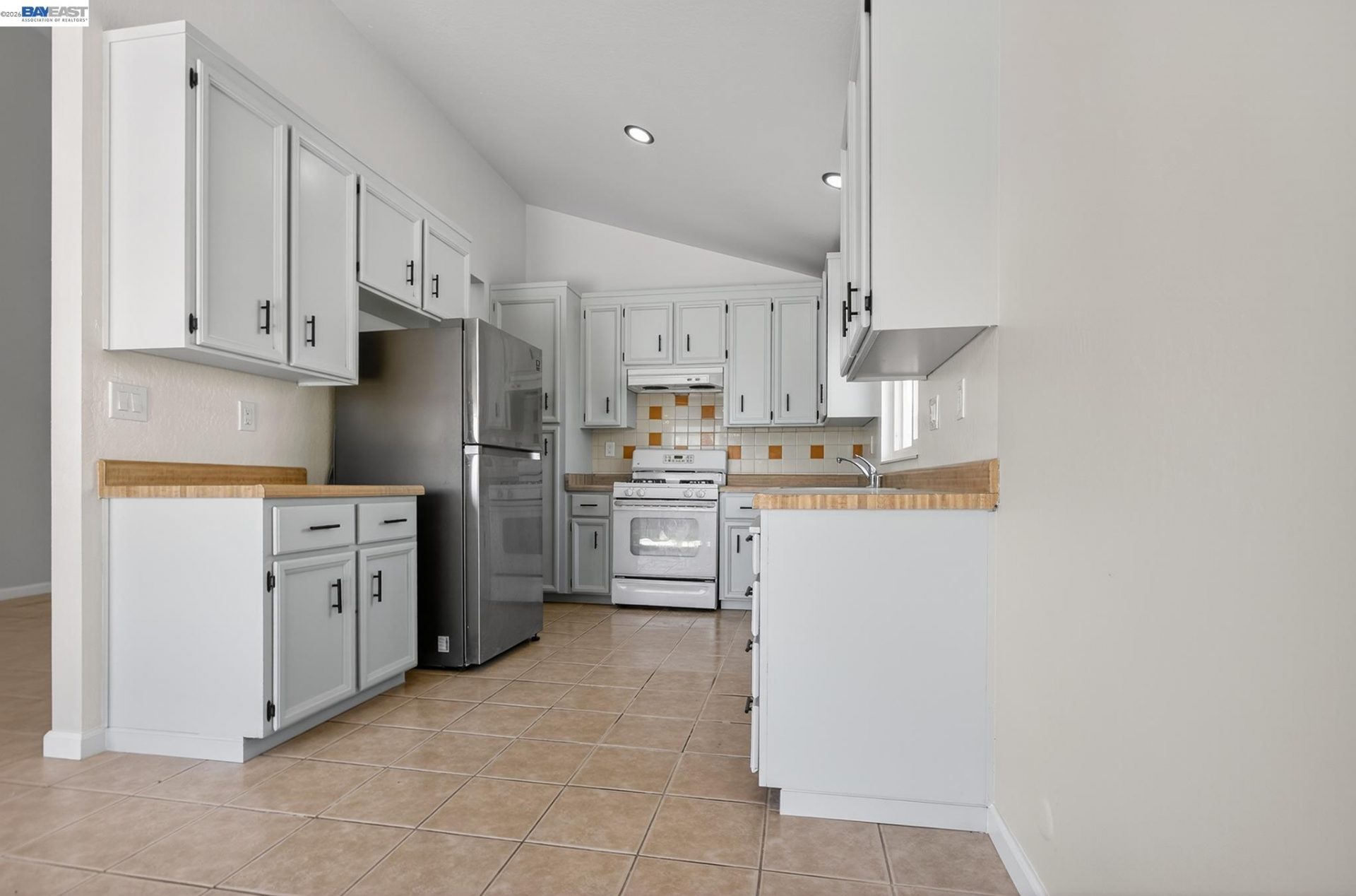 Property photo 46