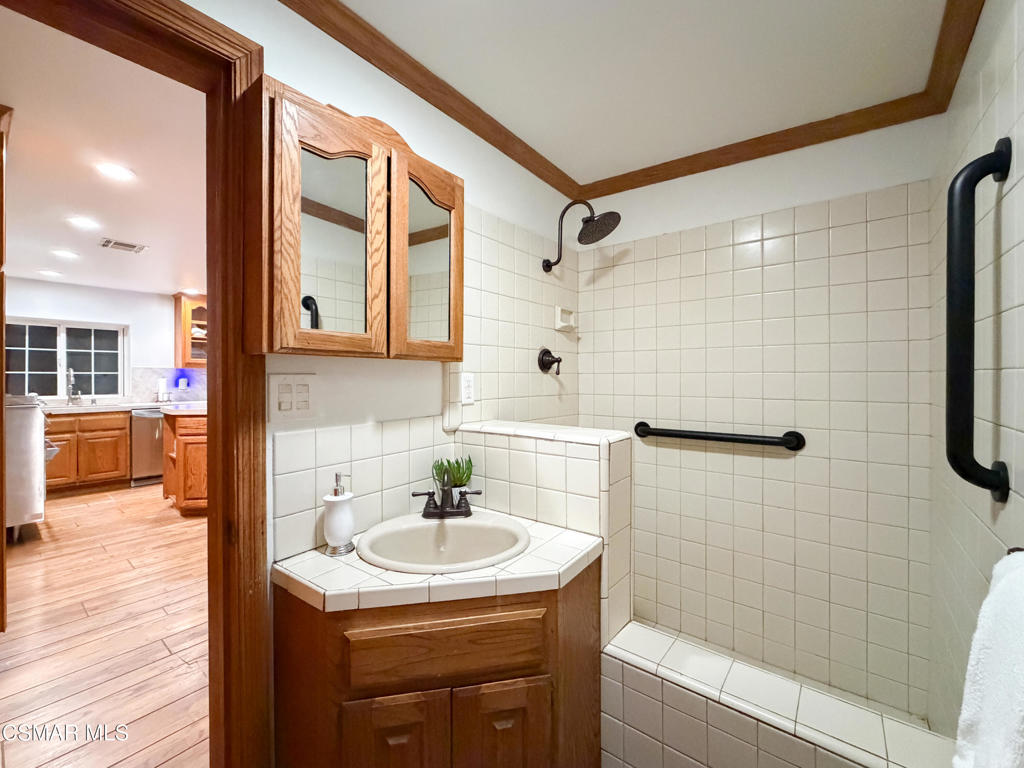 Property photo 44
