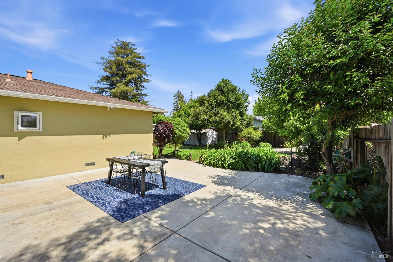 Property photo 33