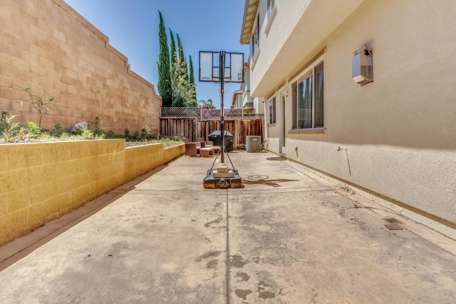 Property photo 44