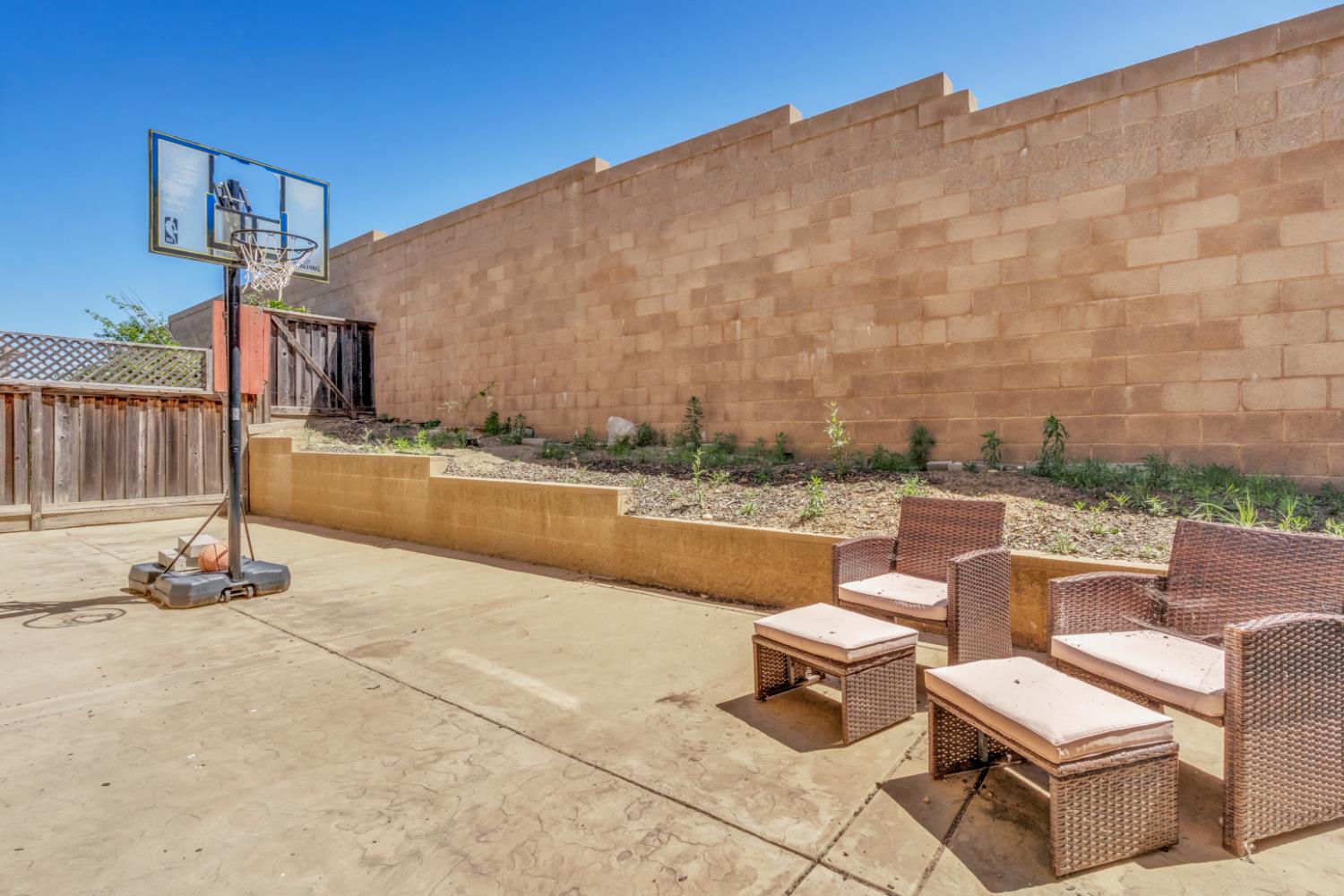 Property photo 45