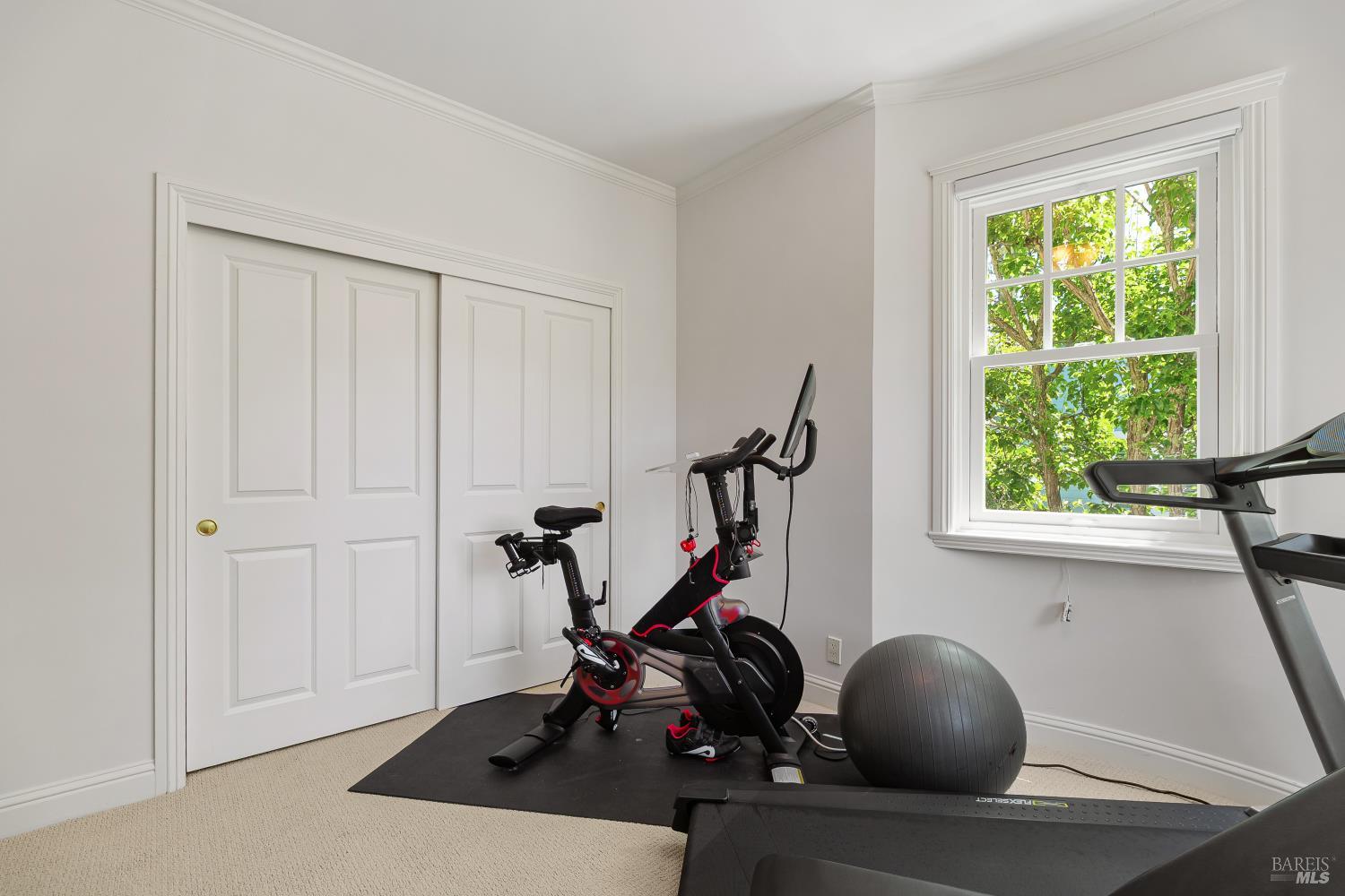 Property photo 33