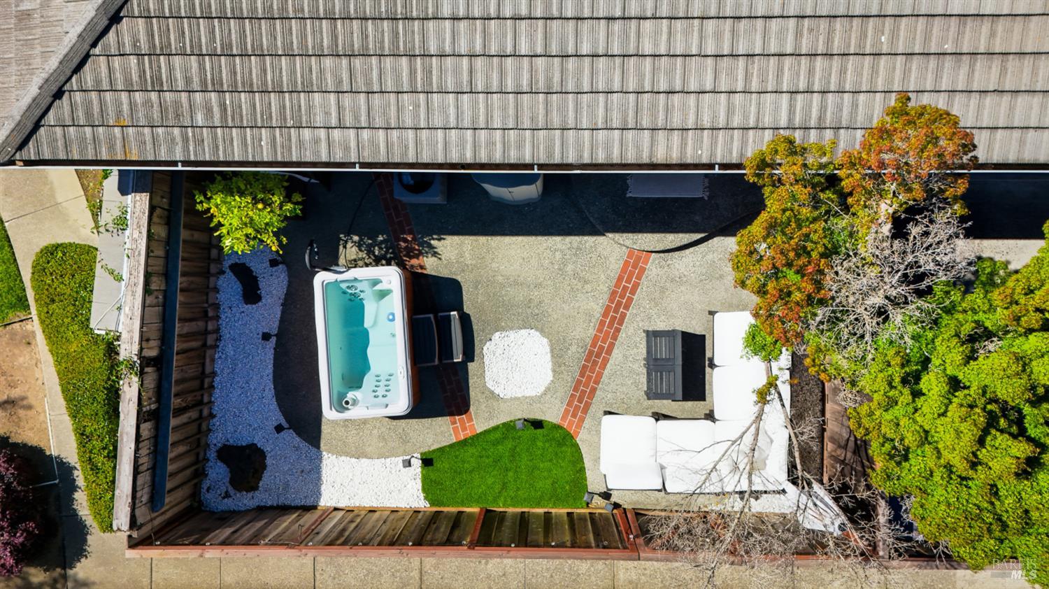 Property photo 33