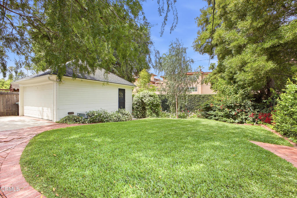 Property photo 35