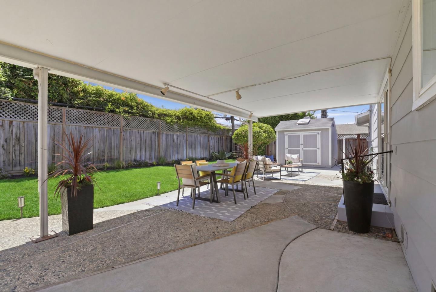 Property photo 38
