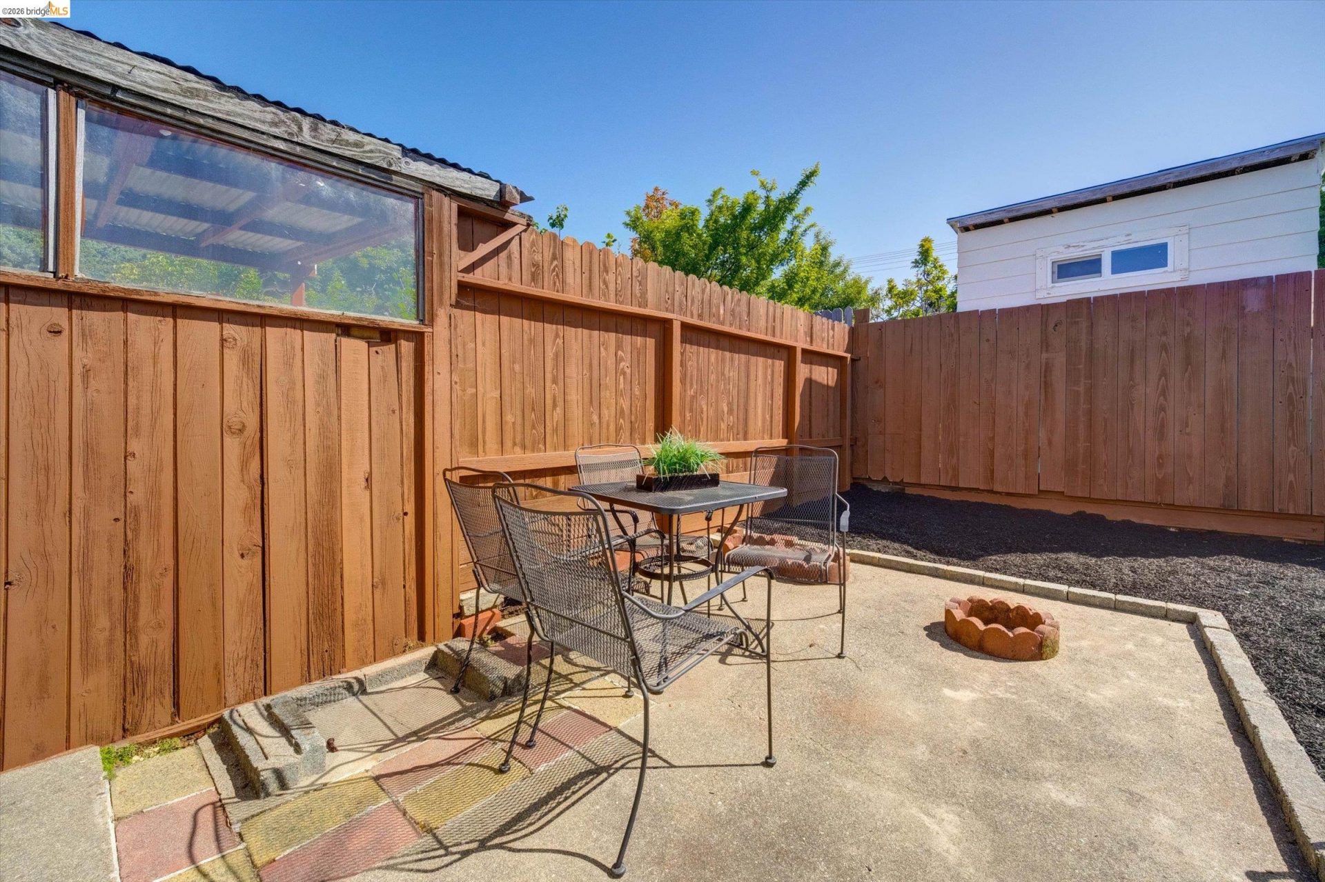 Property photo 33