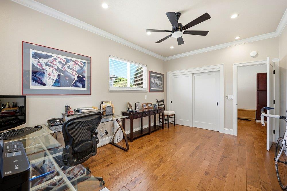 Property photo 31