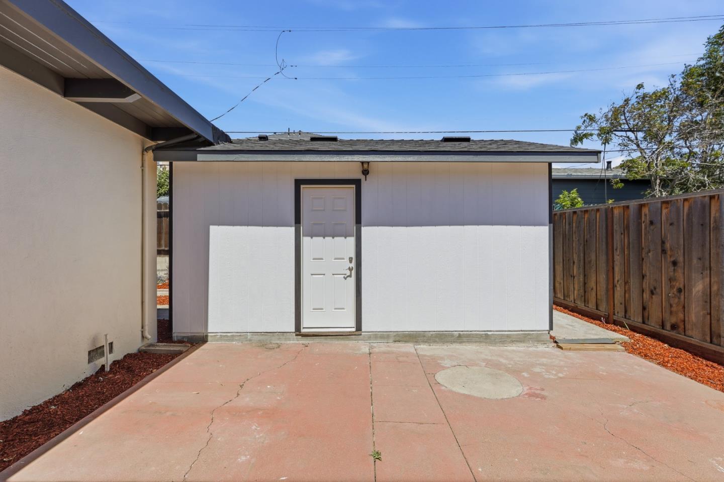 Property photo 23