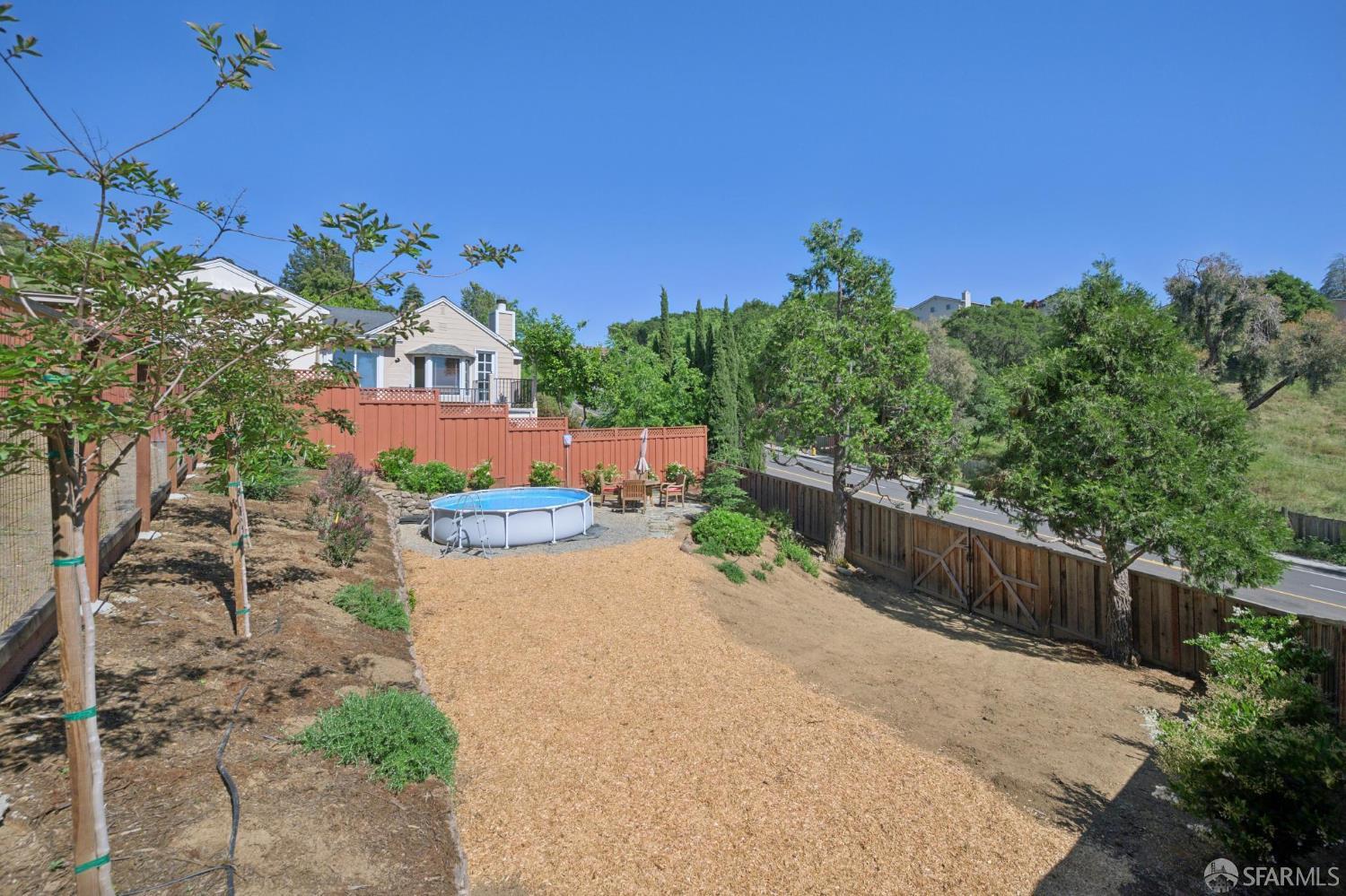 Property photo 32