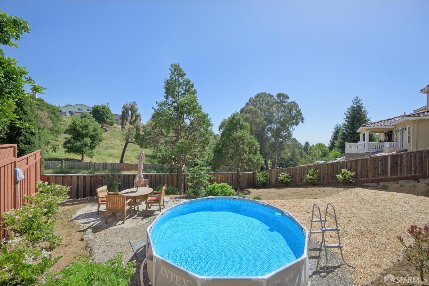 Property photo 33