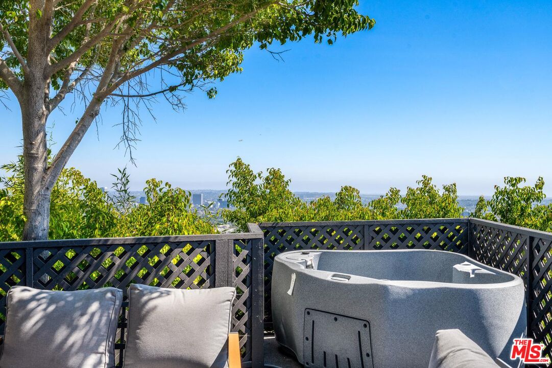 Property photo 42
