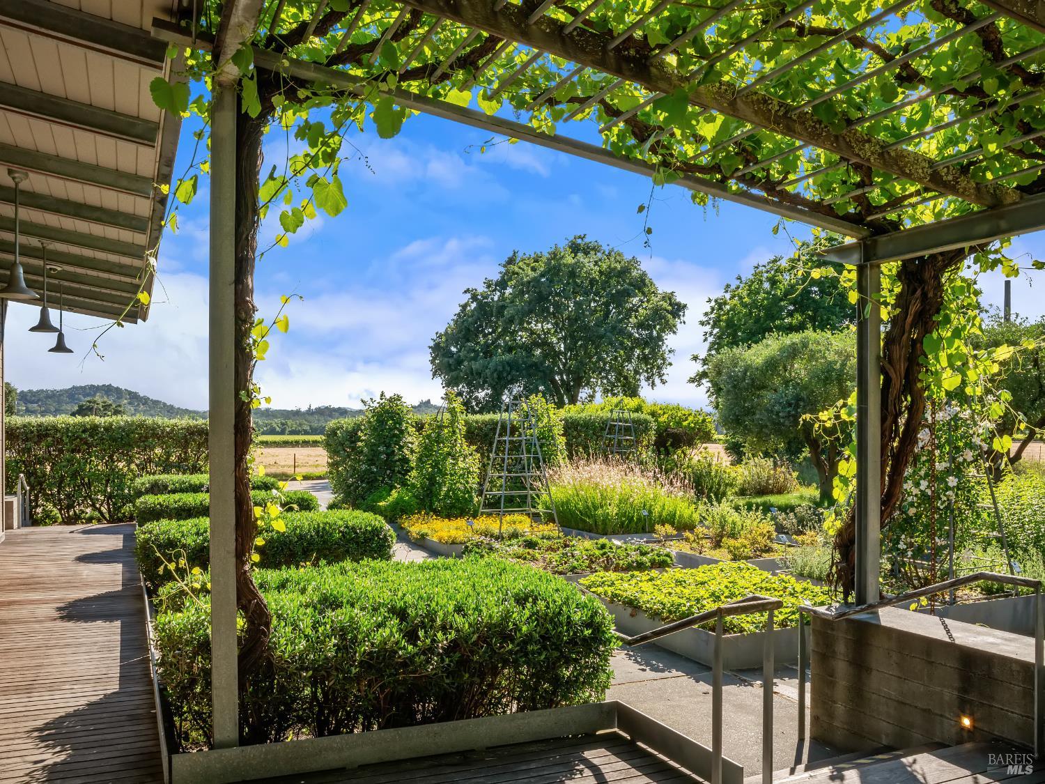 Property photo 36