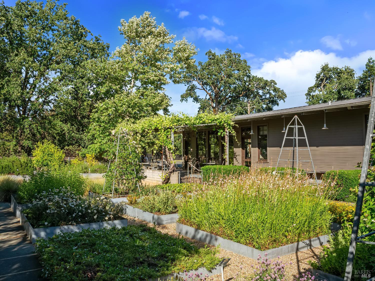 Property photo 40