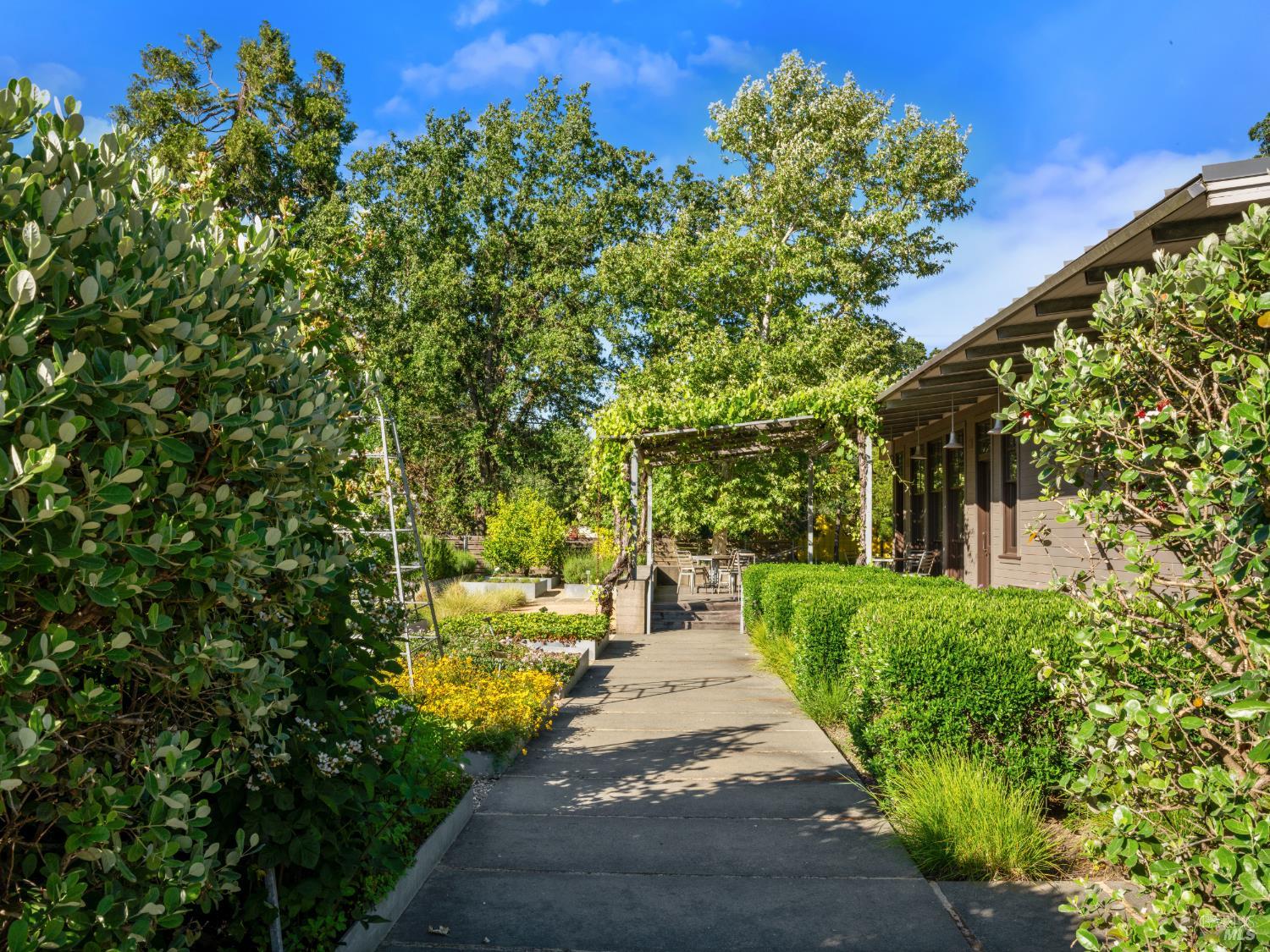 Property photo 43