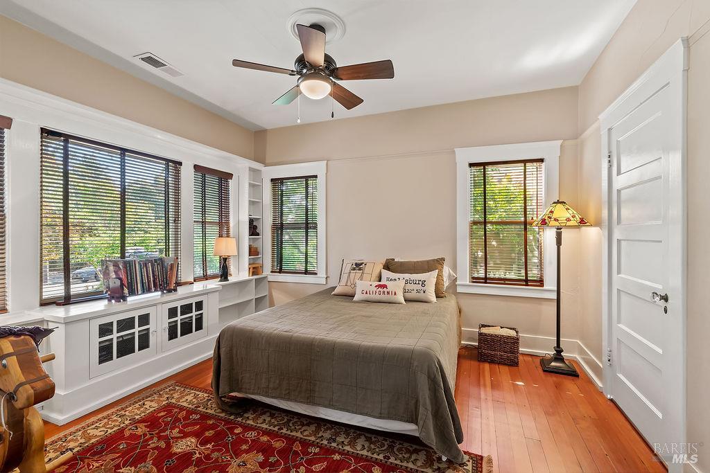Property photo 32