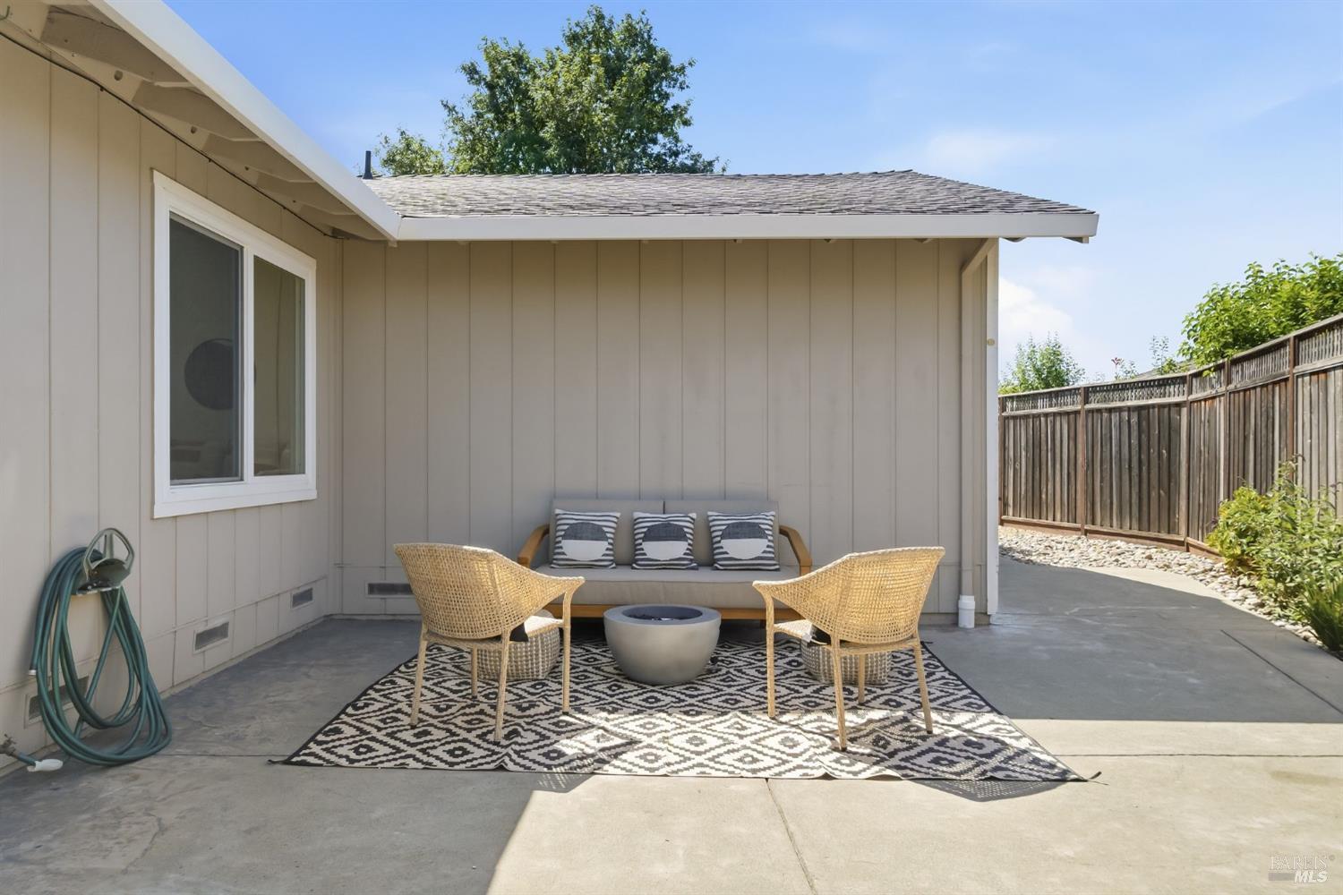 Property photo 43