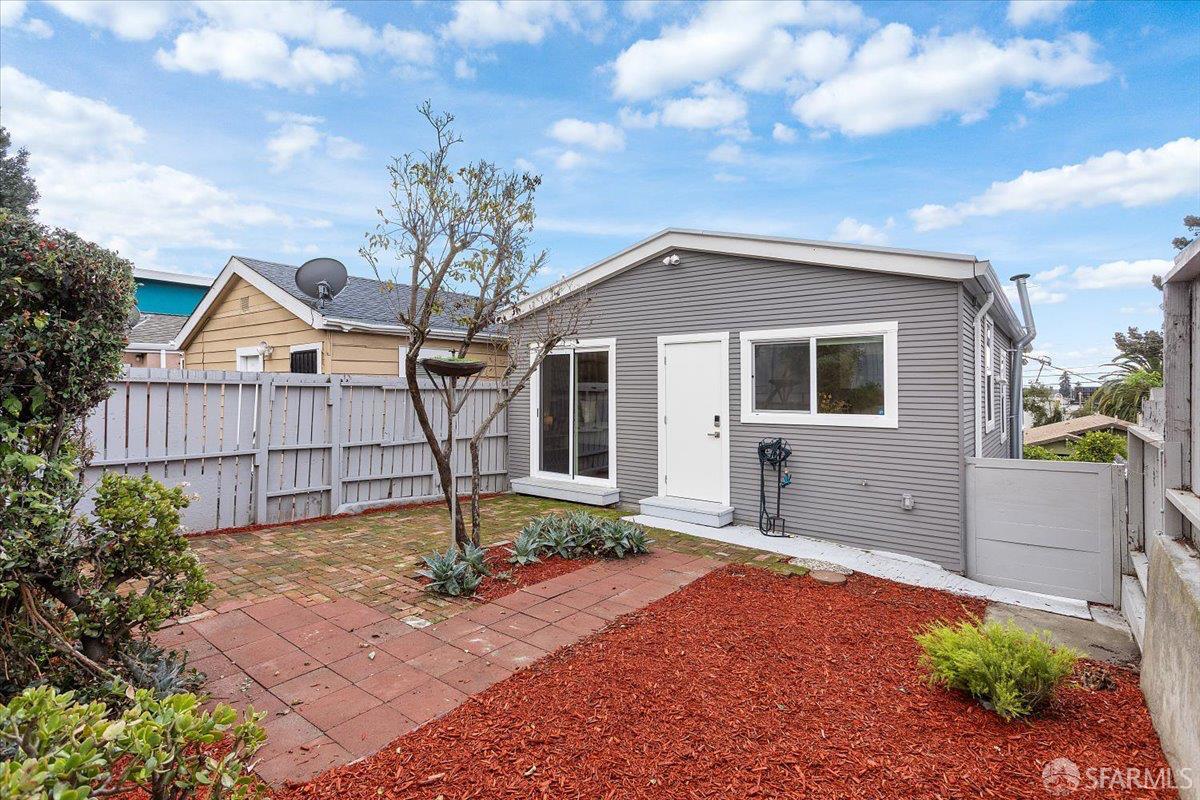 Property photo 28