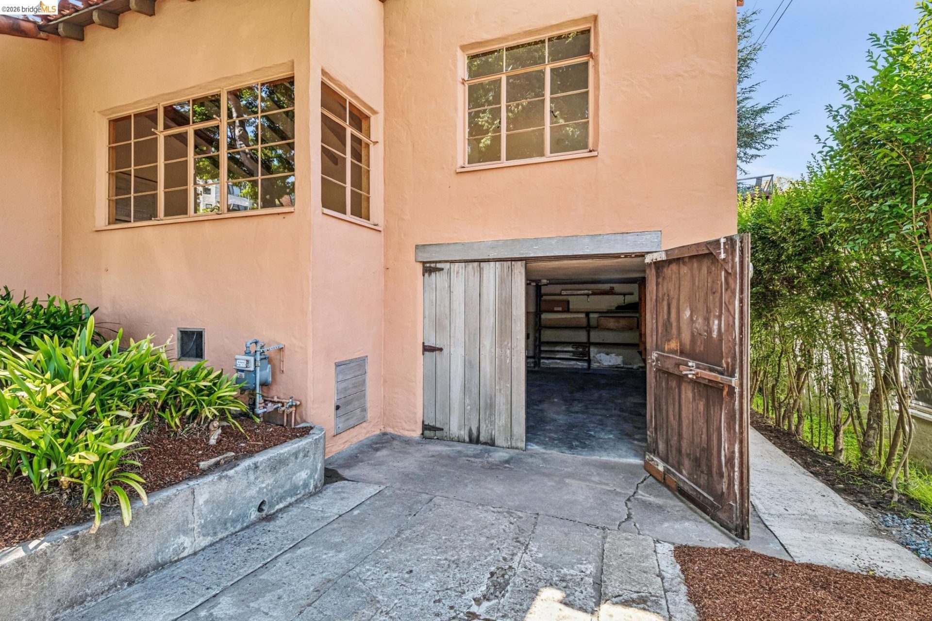Property photo 44