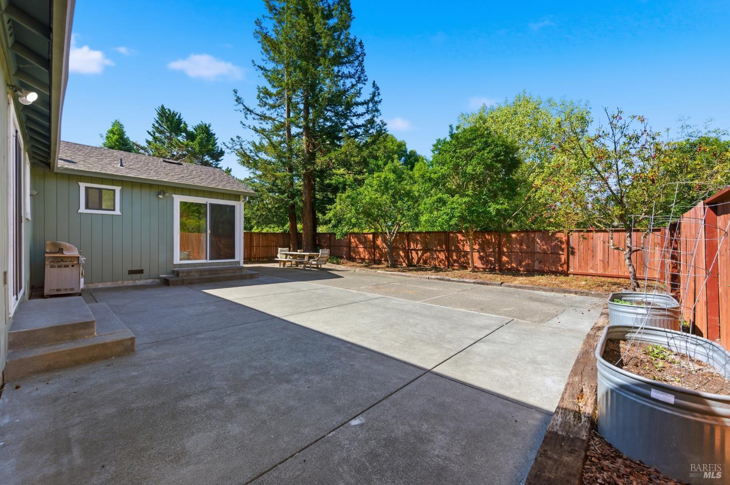 Property photo 44