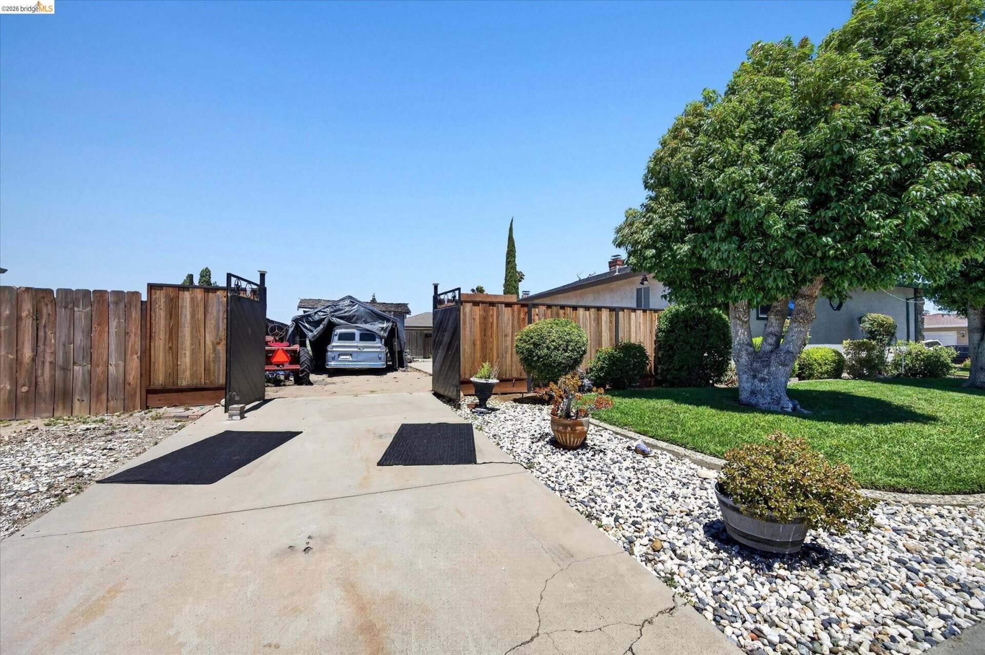Property photo 24