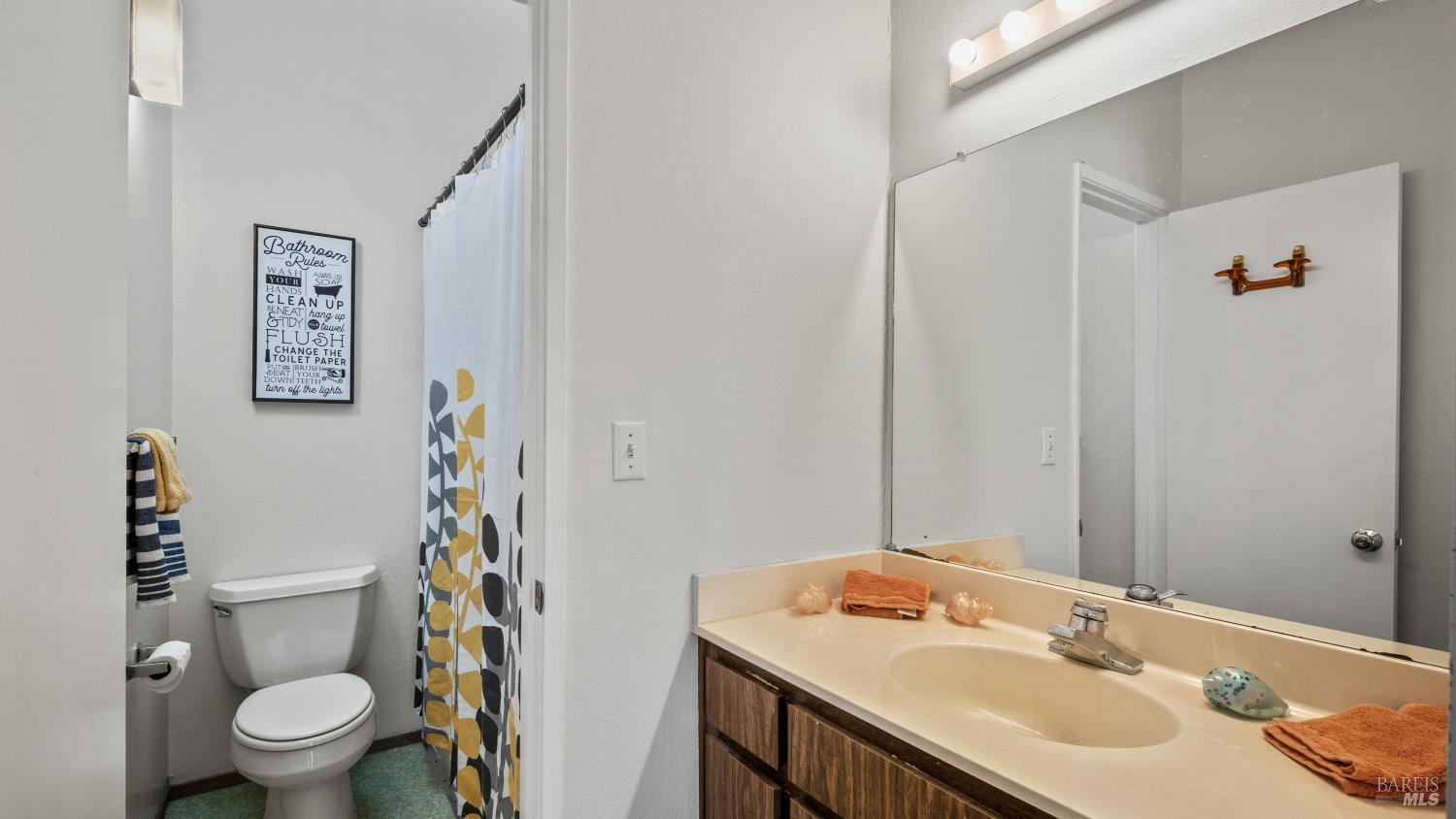 Property photo 35