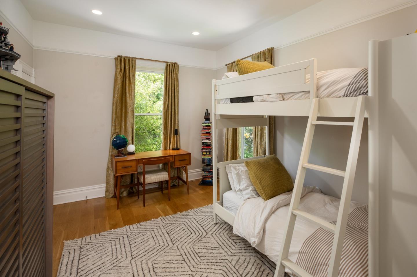 Property photo 38