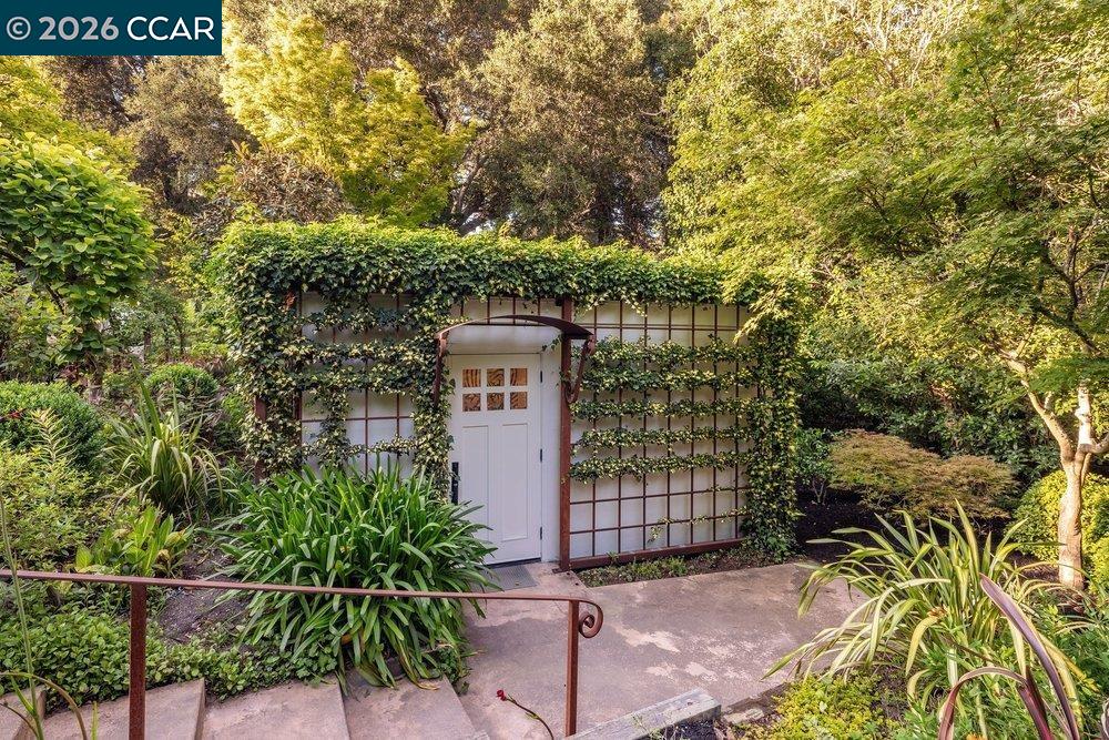 Property photo 37