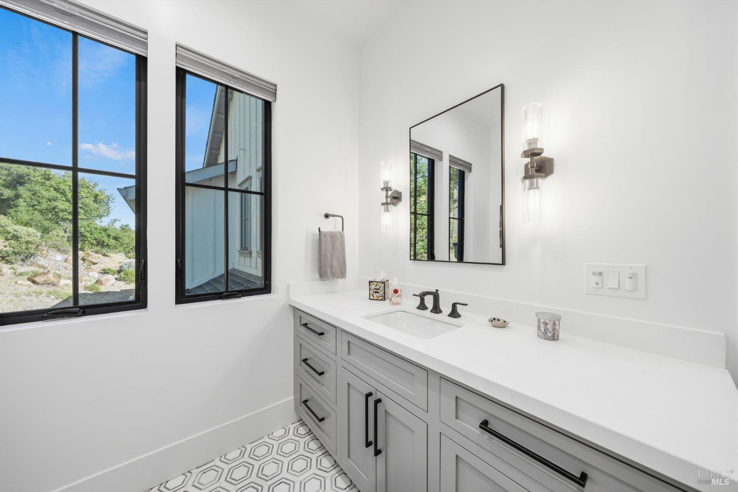Property photo 48