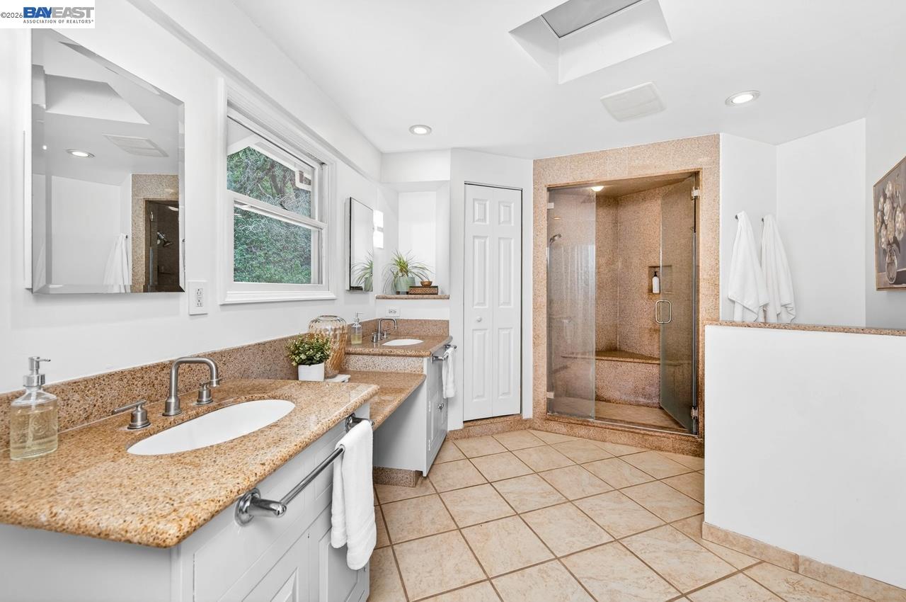 Property photo 50