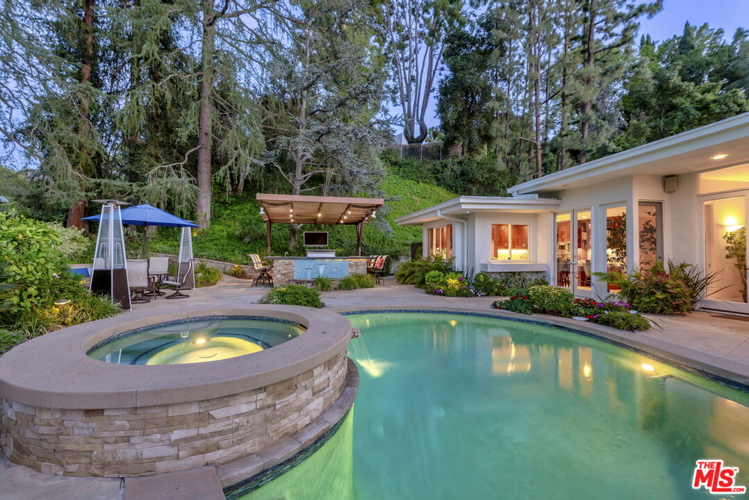 Property photo 47
