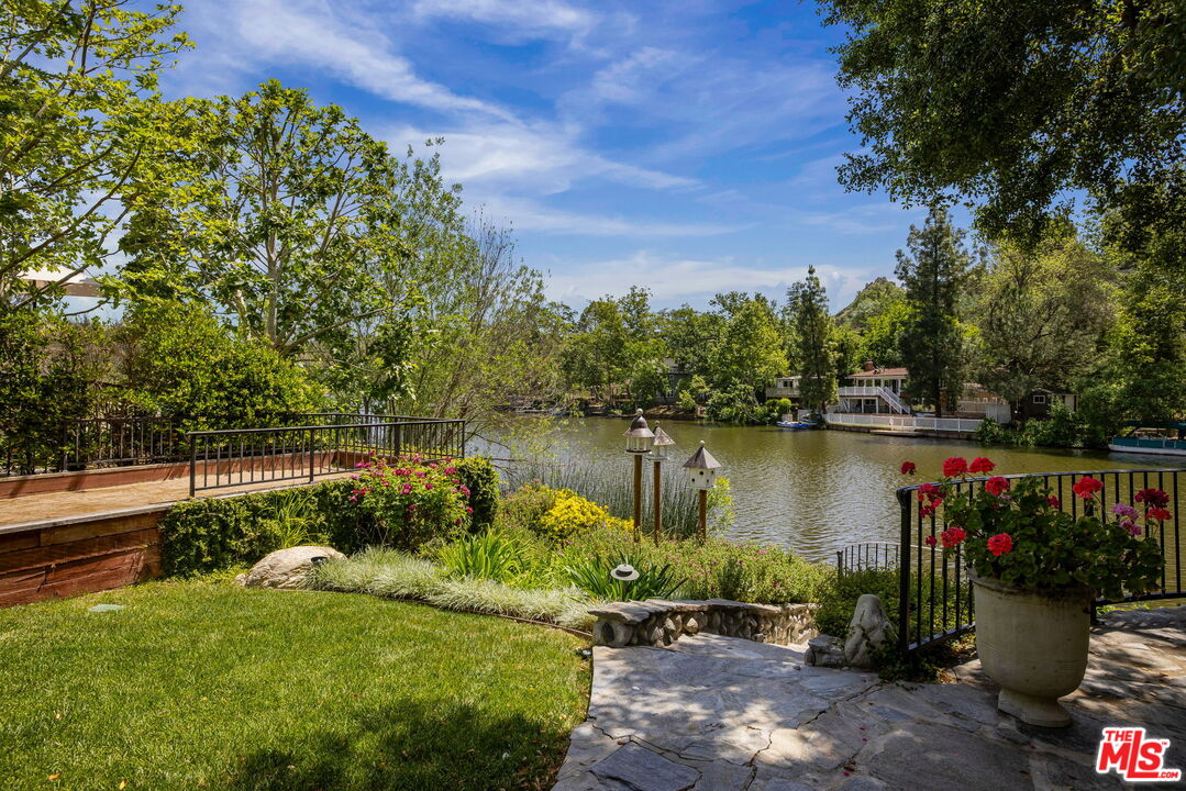 Property photo 33
