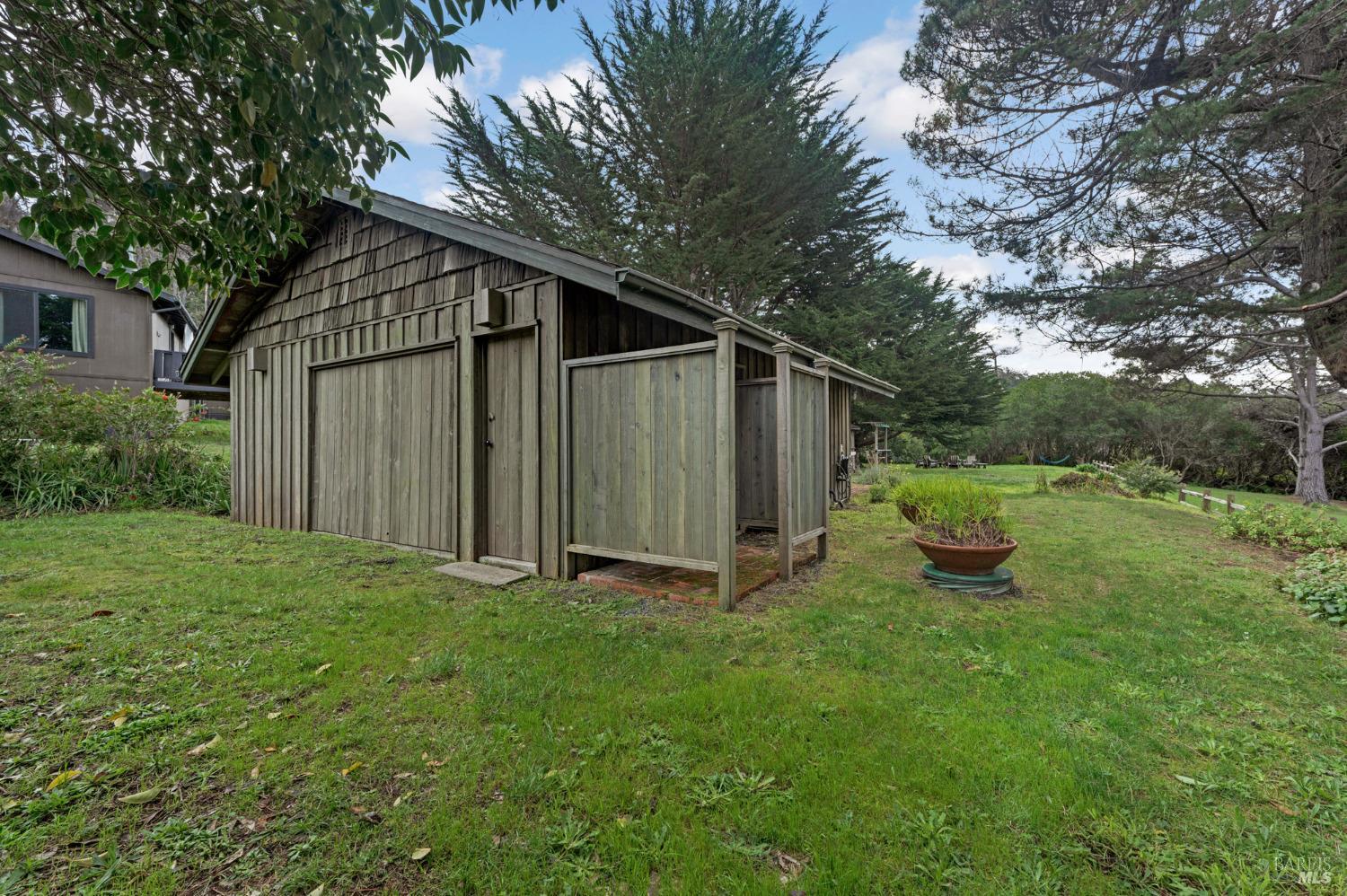 Property photo 37