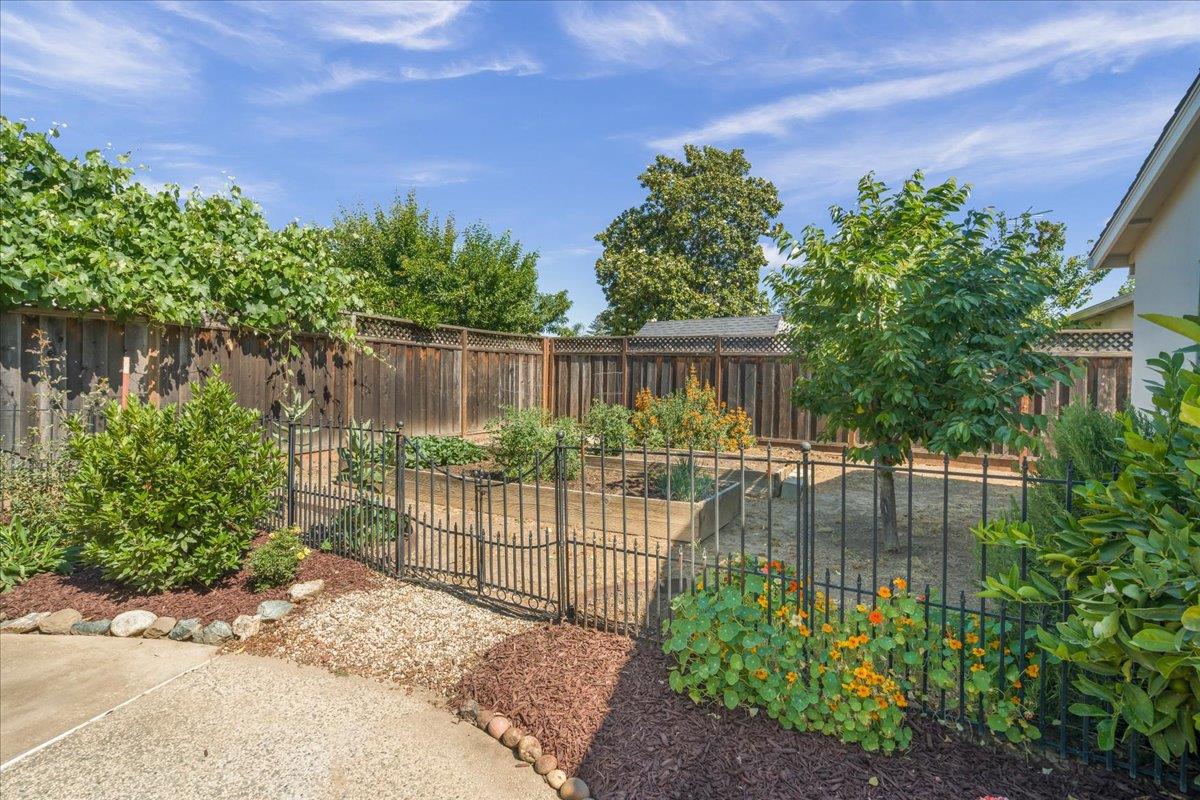 Property photo 27