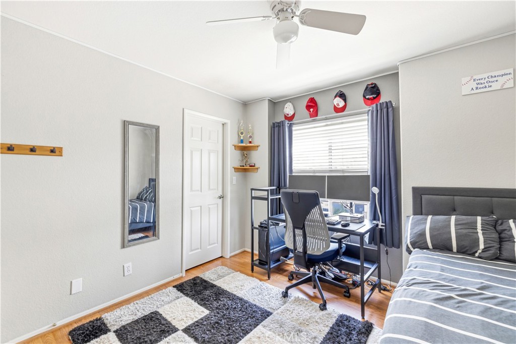 Property photo 24